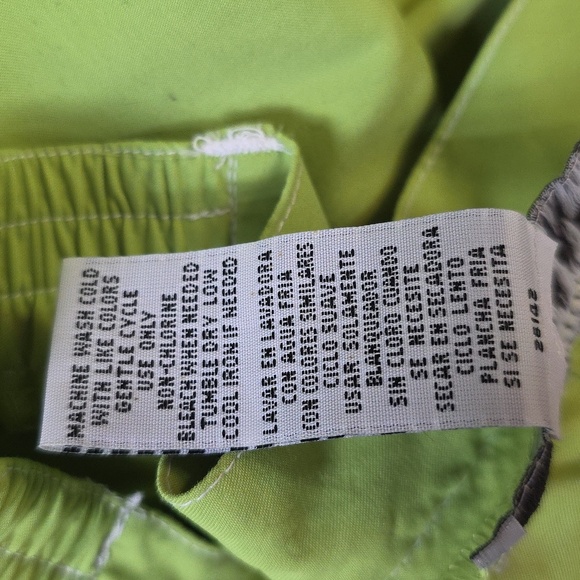 Sag Harbor Sport On The Green Embroidered Gold Design Capri Pants - Picture 4 of 13